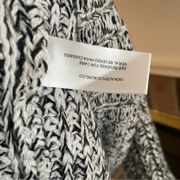 MADISON LILLY Black and White Cowl Neck Sweater Acrylic Size Small - Picture 7 of 8